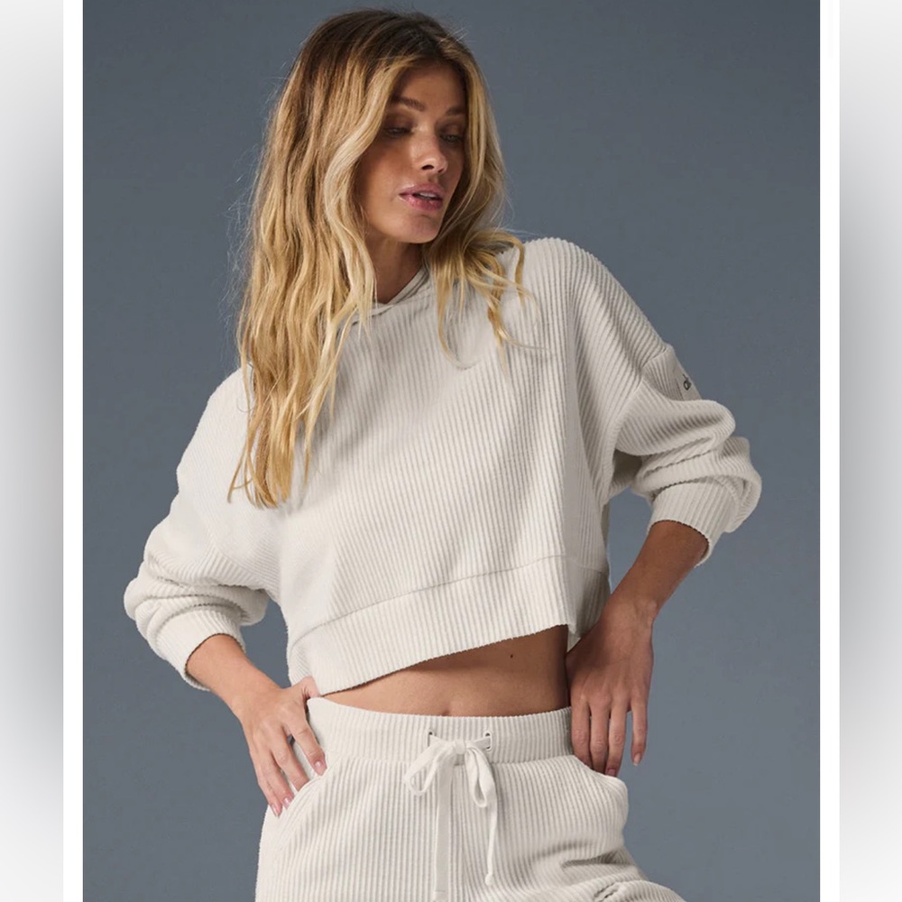 ALO Yoga Cream Ribbed Hoodie